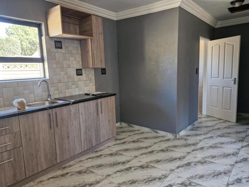 1 Bedroom Property for Sale in Birchleigh North Gauteng