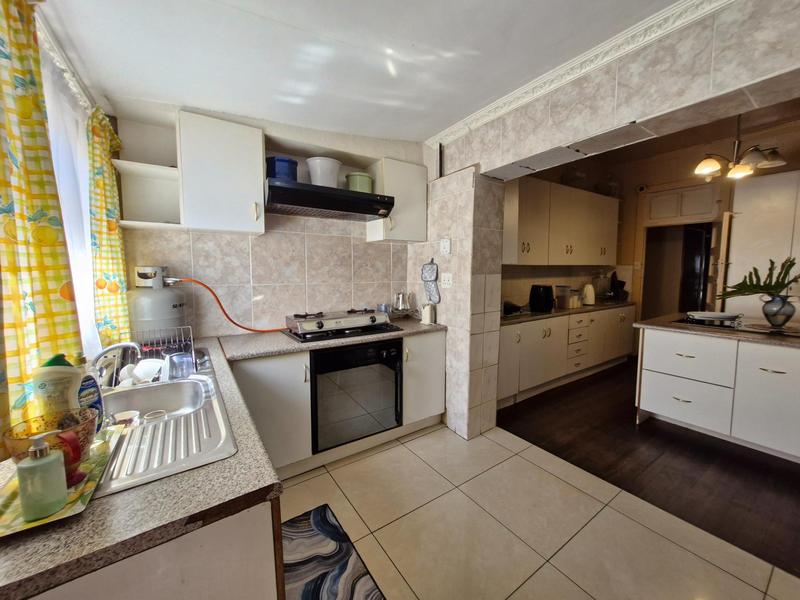 3 Bedroom Property for Sale in Highlands North Gauteng