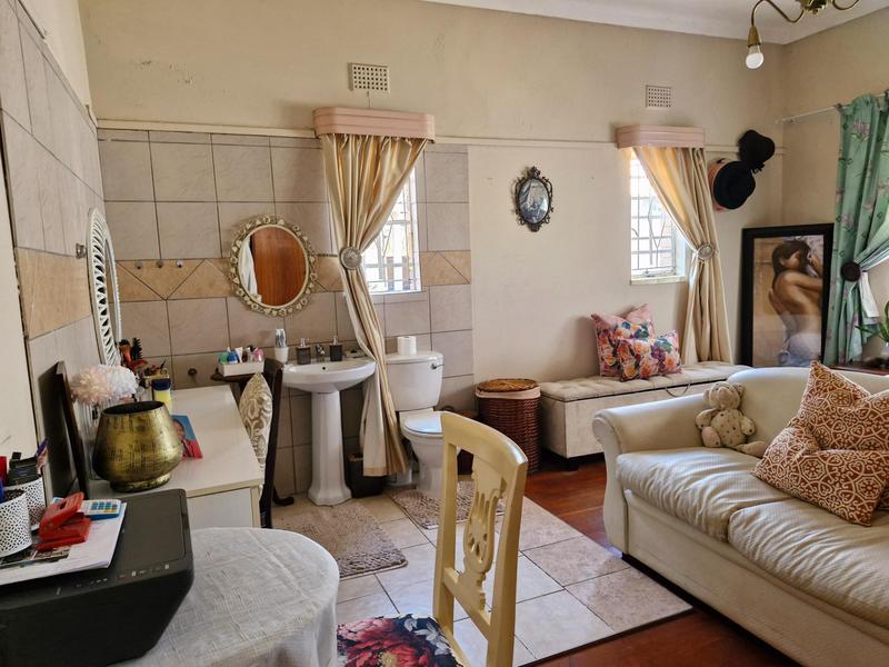 3 Bedroom Property for Sale in Highlands North Gauteng