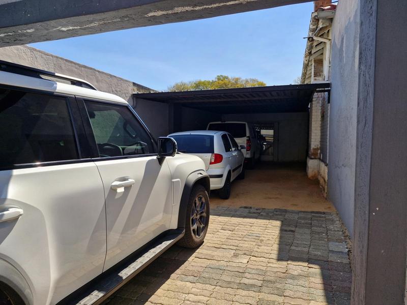 3 Bedroom Property for Sale in Highlands North Gauteng