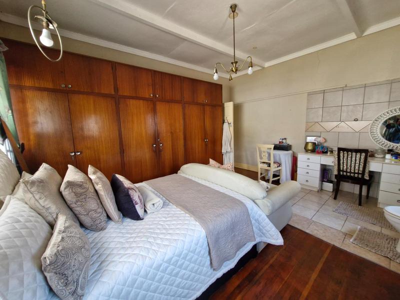 3 Bedroom Property for Sale in Highlands North Gauteng