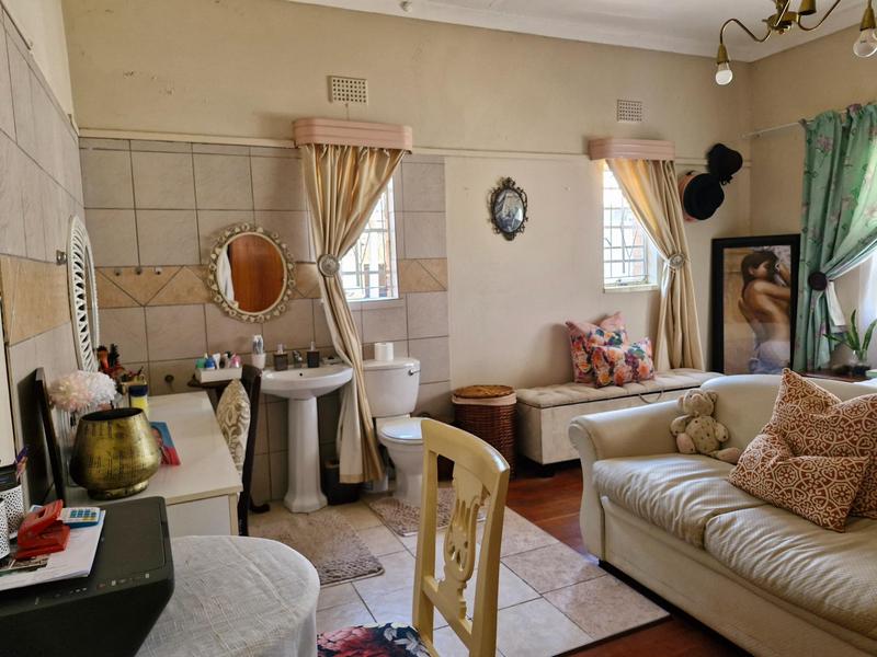 3 Bedroom Property for Sale in Highlands North Gauteng