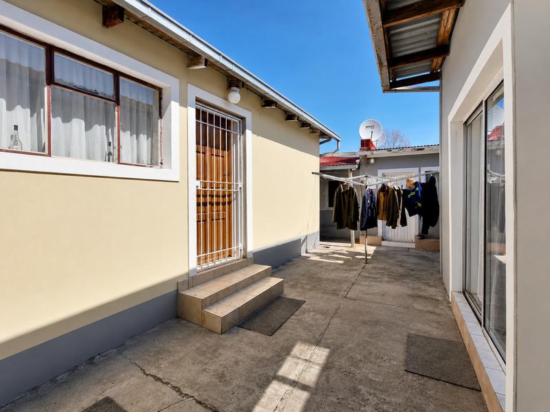 3 Bedroom Property for Sale in Highlands North Gauteng