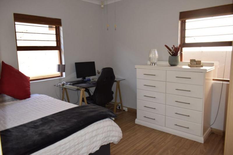 2 Bedroom Property for Sale in Bardene Gauteng