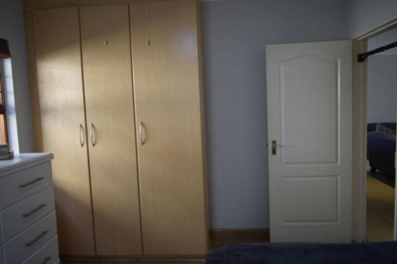 2 Bedroom Property for Sale in Bardene Gauteng