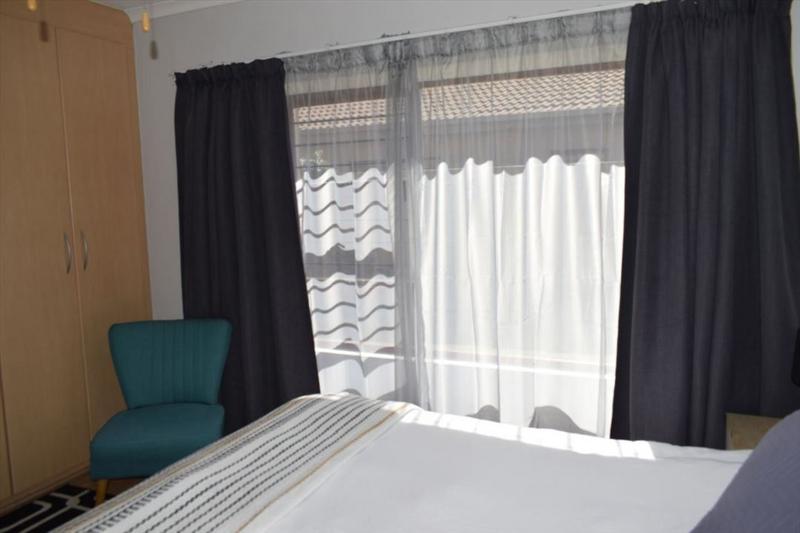 2 Bedroom Property for Sale in Bardene Gauteng