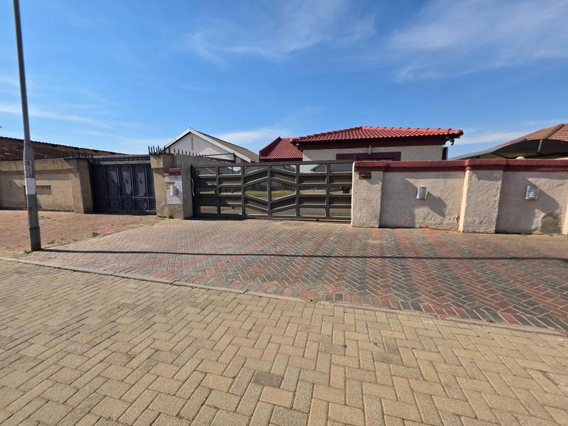 3 Bedroom Property for Sale in Salfin Gauteng