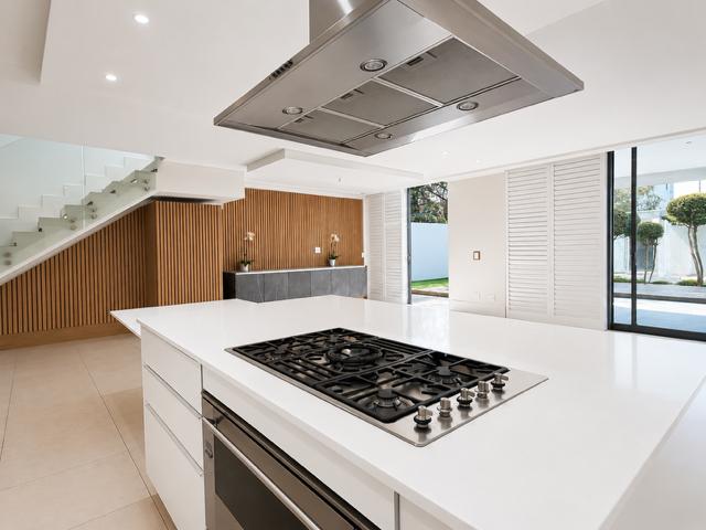 To Let 4 Bedroom Property for Rent in Morningside Gauteng
