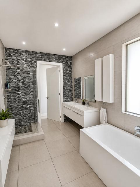 To Let 3 Bedroom Property for Rent in Morningside Gauteng