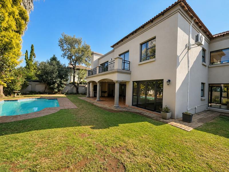 To Let 4 Bedroom Property for Rent in Silver Lakes Golf Estate Gauteng
