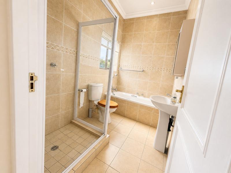 To Let 4 Bedroom Property for Rent in Silver Lakes Golf Estate Gauteng