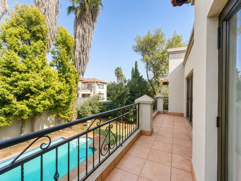 To Let 4 Bedroom Property for Rent in Silver Lakes Golf Estate Gauteng