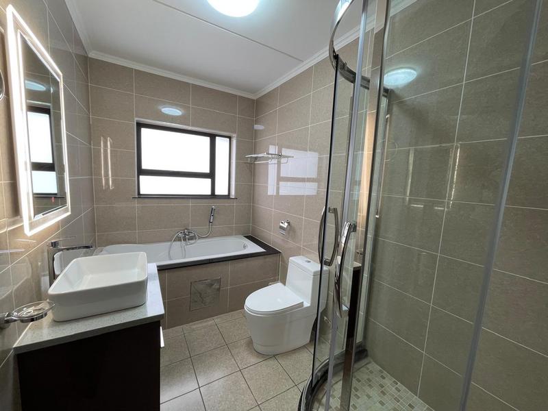 To Let 1 Bedroom Property for Rent in Broadacres Gauteng