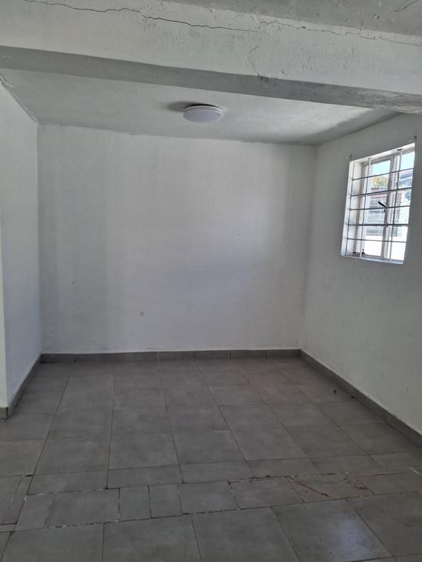 To Let 3 Bedroom Property for Rent in Greenside Gauteng