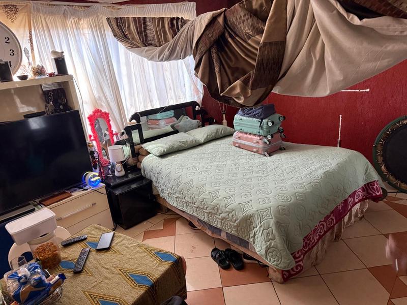 10 Bedroom Property for Sale in Erasmia Gauteng