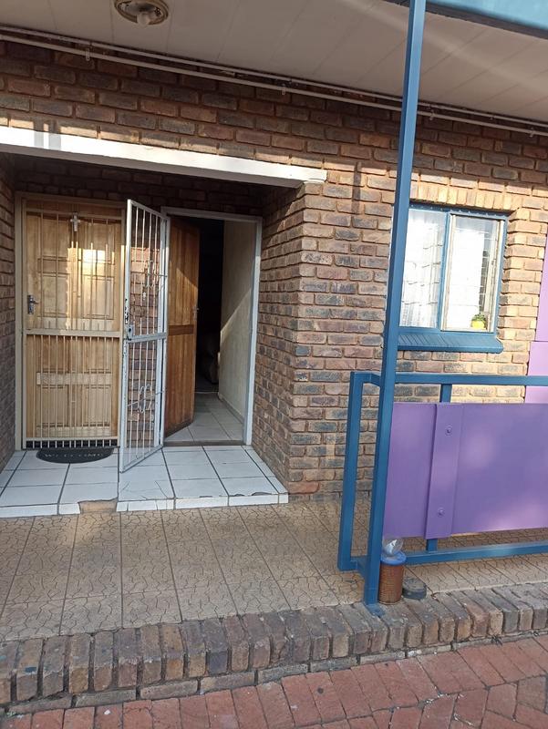 2 Bedroom Property for Sale in Pretoria Gardens Gauteng