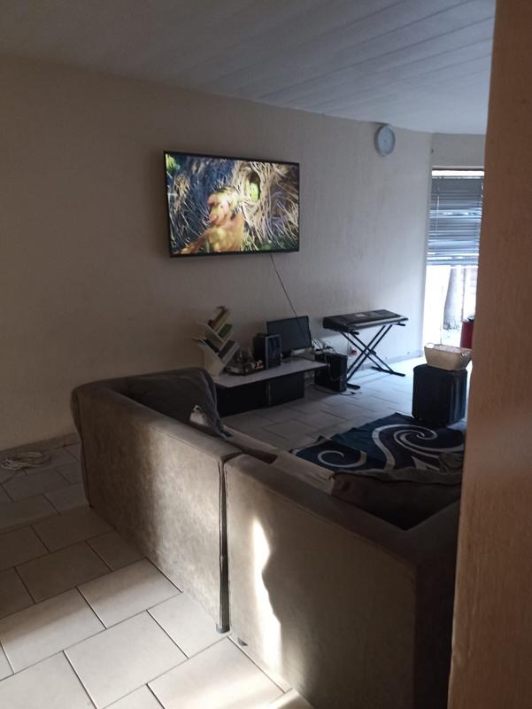 2 Bedroom Property for Sale in Pretoria Gardens Gauteng