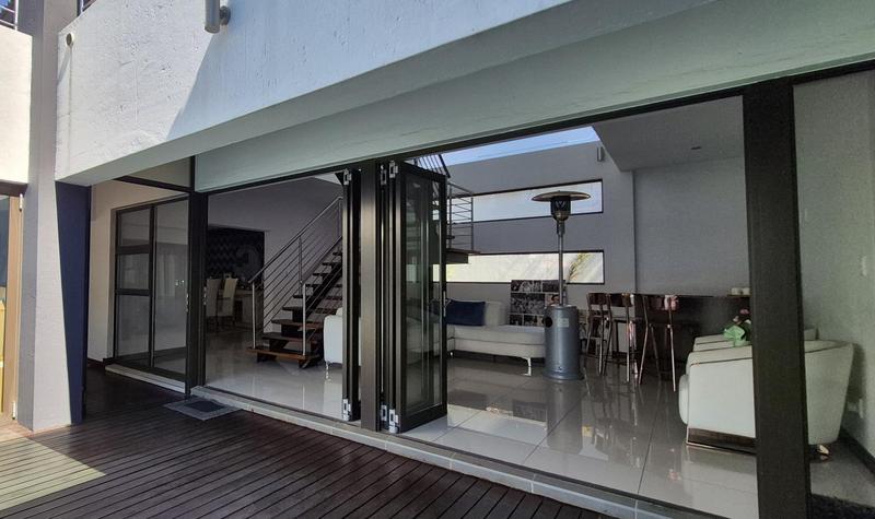 6 Bedroom Property for Sale in Midlands Estate Gauteng