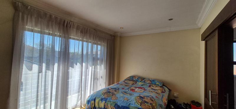 6 Bedroom Property for Sale in Midlands Estate Gauteng