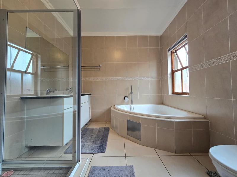 3 Bedroom Property for Sale in Alberante Gauteng
