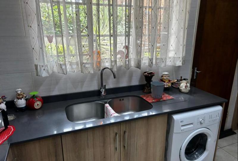 2 Bedroom Property for Sale in New Redruth Gauteng