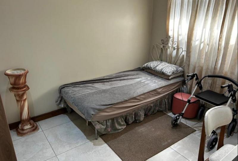 2 Bedroom Property for Sale in New Redruth Gauteng
