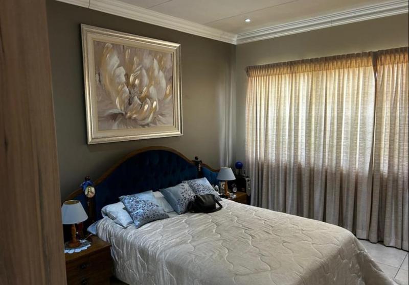 2 Bedroom Property for Sale in New Redruth Gauteng