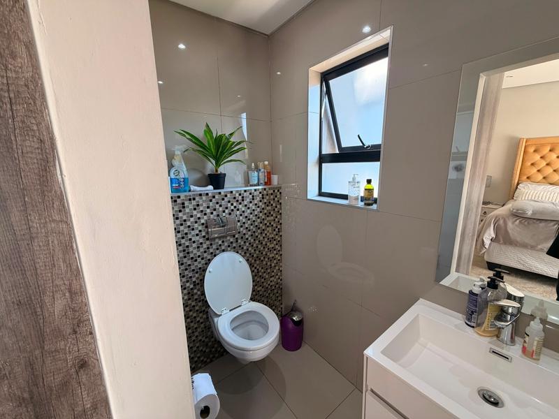 To Let 2 Bedroom Property for Rent in Equestria Gauteng