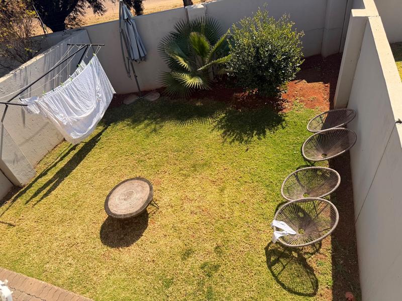 To Let 2 Bedroom Property for Rent in Equestria Gauteng