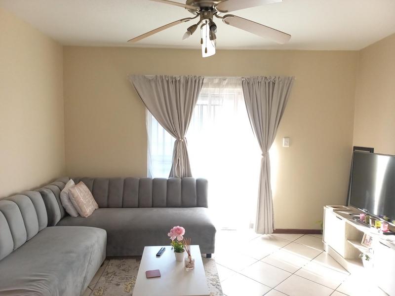 To Let 2 Bedroom Property for Rent in Monavoni Gauteng