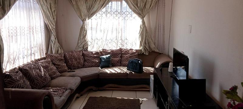 3 Bedroom Property for Sale in Bram Fischerville Gauteng