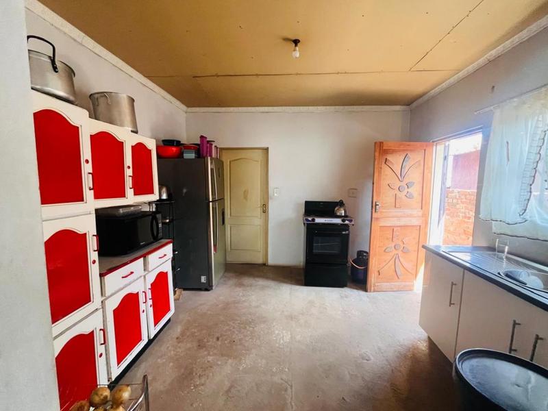 2 Bedroom Property for Sale in Tshepisong Gauteng