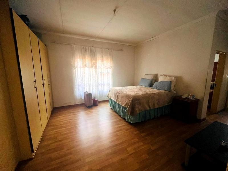 2 Bedroom Property for Sale in Tshepisong Gauteng