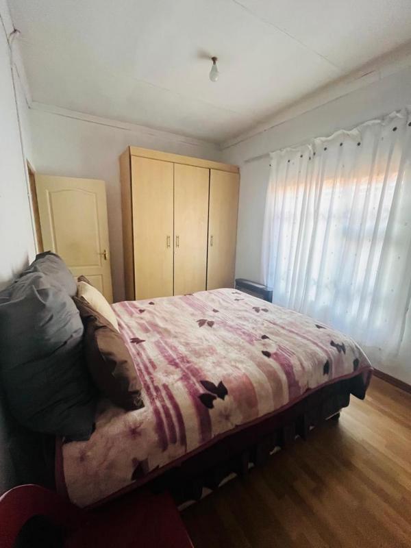 2 Bedroom Property for Sale in Tshepisong Gauteng