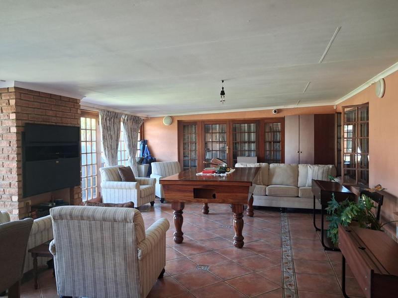 5 Bedroom Property for Sale in Pretoria North Gauteng