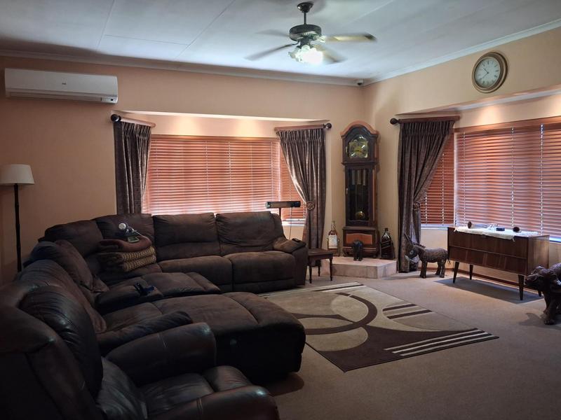 5 Bedroom Property for Sale in Pretoria North Gauteng