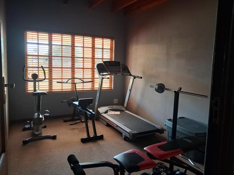 5 Bedroom Property for Sale in Pretoria North Gauteng