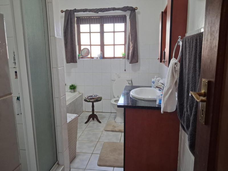 5 Bedroom Property for Sale in Pretoria North Gauteng