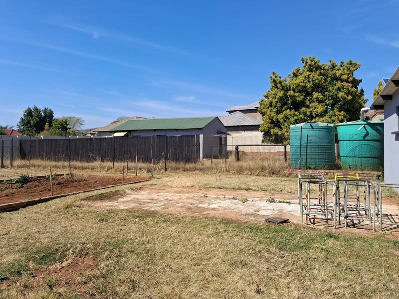 5 Bedroom Property for Sale in Pretoria North Gauteng