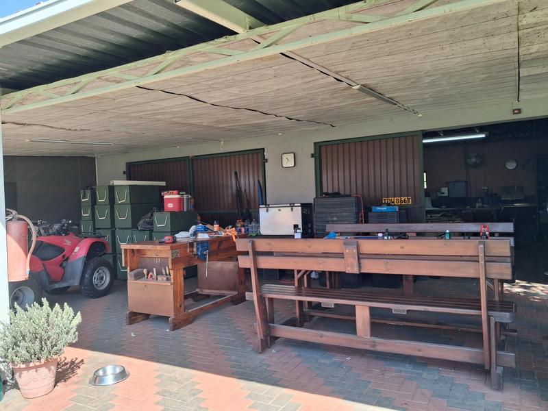 5 Bedroom Property for Sale in Pretoria North Gauteng