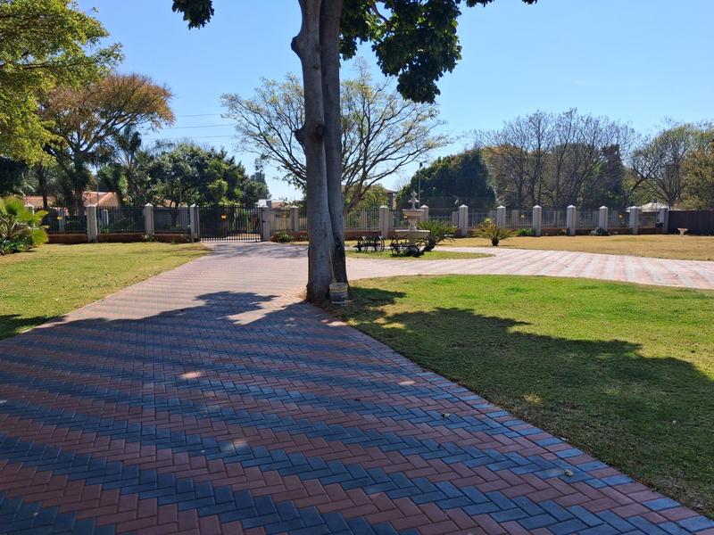 5 Bedroom Property for Sale in Pretoria North Gauteng