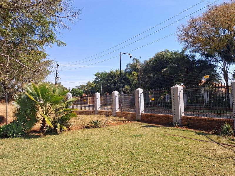5 Bedroom Property for Sale in Pretoria North Gauteng