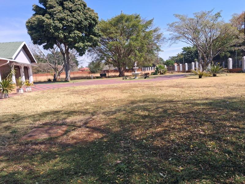 5 Bedroom Property for Sale in Pretoria North Gauteng