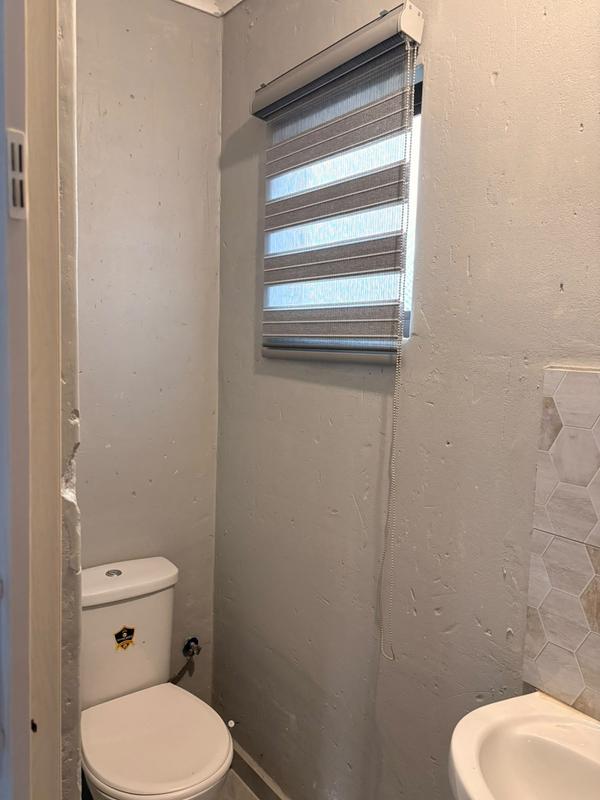 To Let 1 Bedroom Property for Rent in Jabavu Gauteng