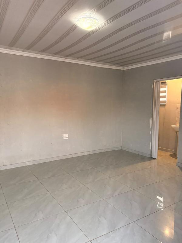 To Let 1 Bedroom Property for Rent in Jabavu Gauteng