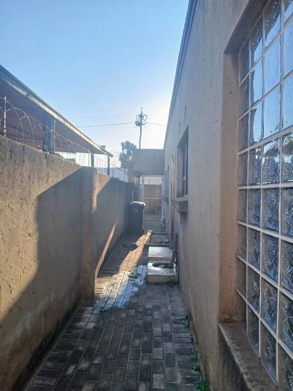 To Let 4 Bedroom Property for Rent in Ennerdale Gauteng