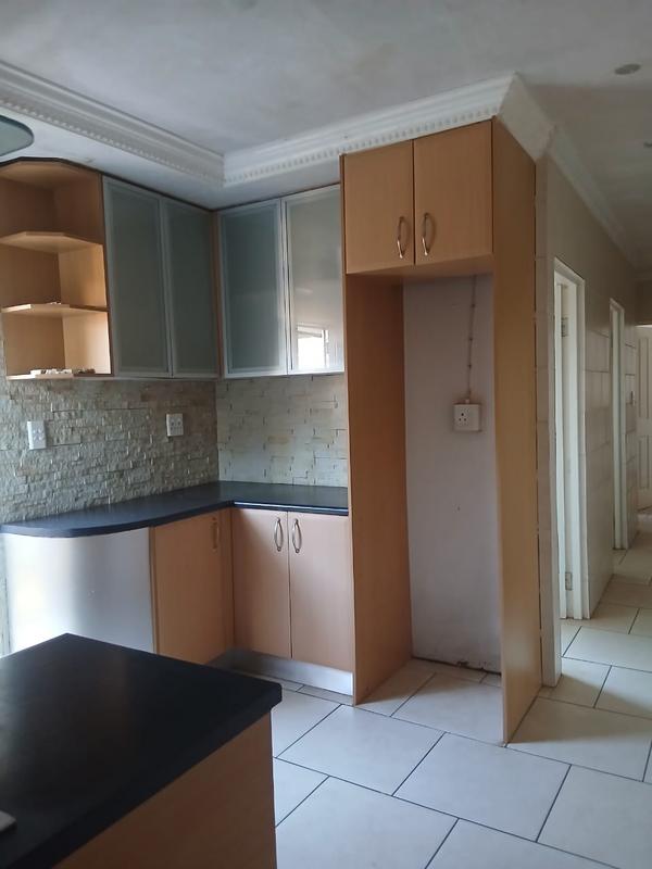 To Let 4 Bedroom Property for Rent in Ennerdale Gauteng