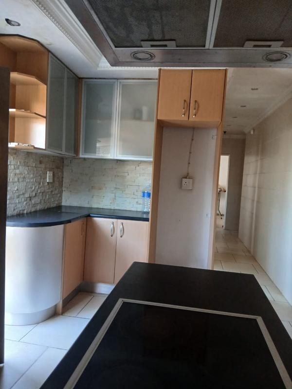 To Let 4 Bedroom Property for Rent in Ennerdale Gauteng
