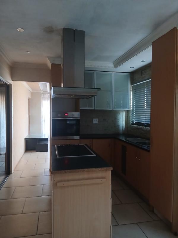 To Let 4 Bedroom Property for Rent in Ennerdale Gauteng