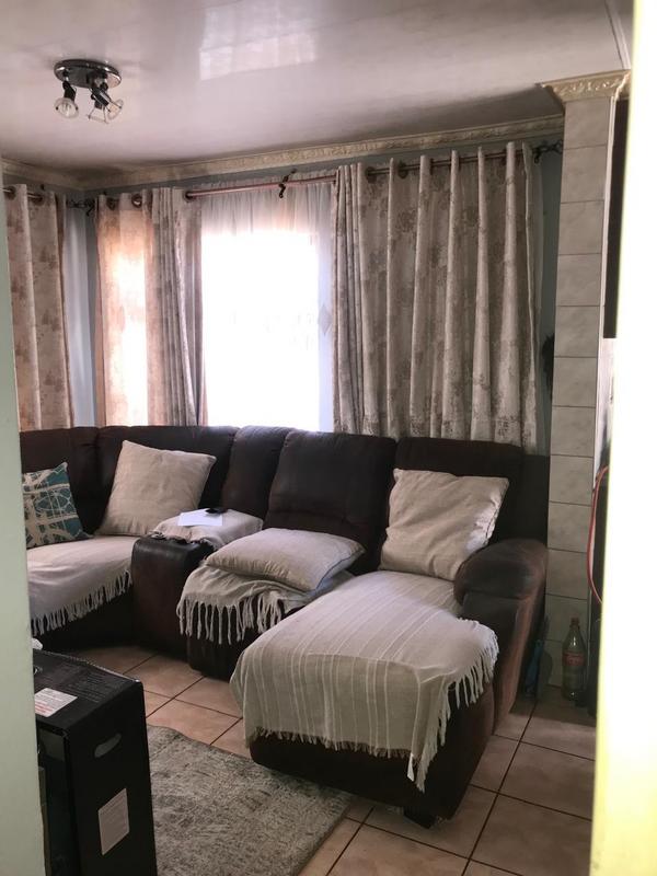 2 Bedroom Property for Sale in Dobsonville Gauteng